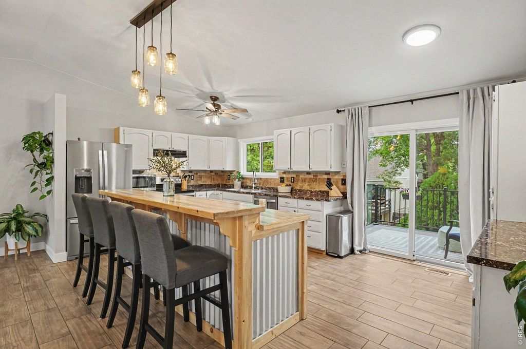 350 Slippery Elm Pl