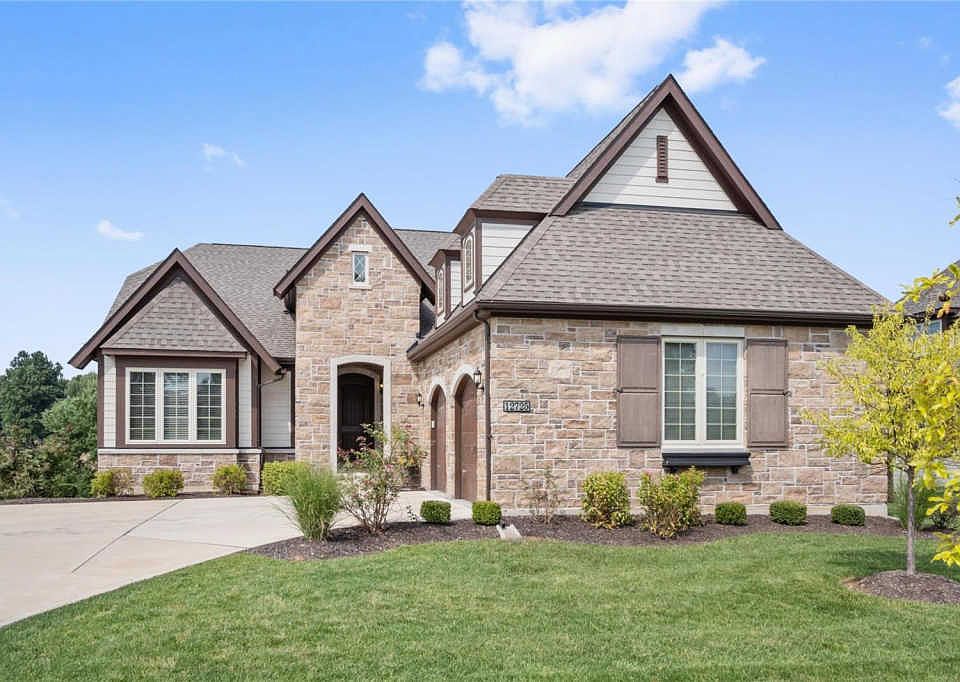 1st image of 12725 Creekside View Dr