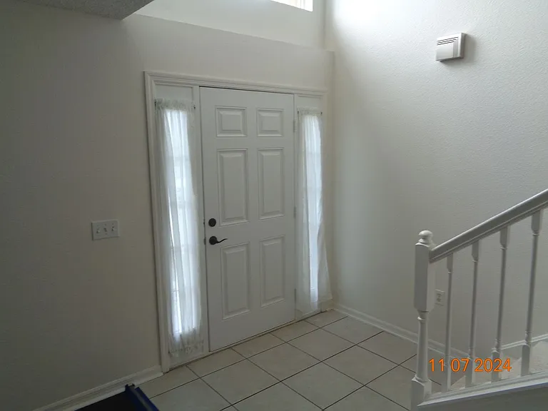 1914 Lynn River Dr — Photo 5