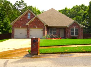 119 Sienna Lake Ln, Little Rock, AR 72210