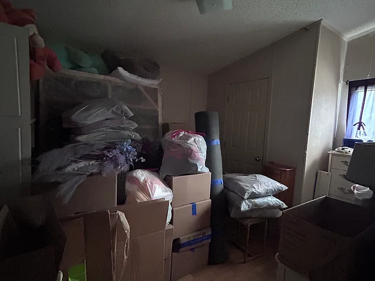 137 Curtis Ln — Photo 5