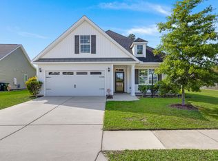 402 Topcrest Ln, Moncks Corner, SC 29461