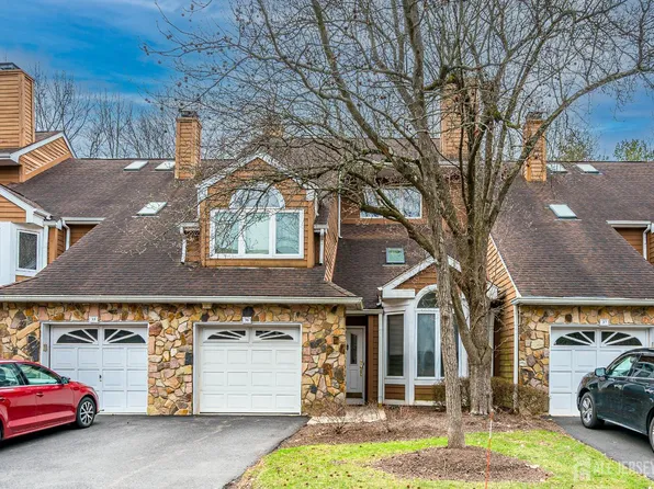 36 Ravenswood Ct, Edison, NJ 08820