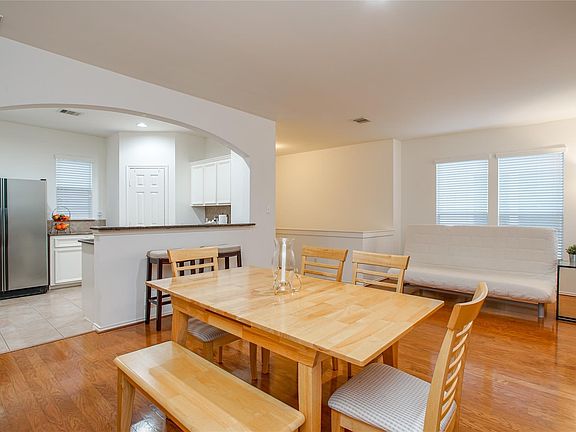 4th image of 1144 W 25th St Unit E