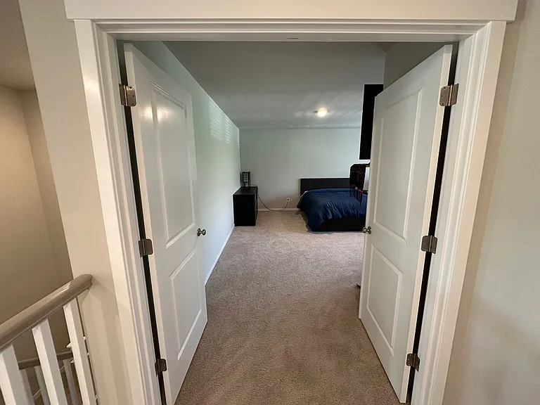 2406 Hyde Ct NE — Photo 7
