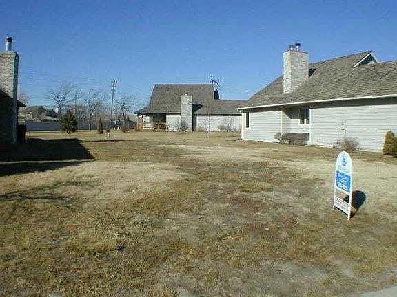2nd image of 8028 E Windwood Cir