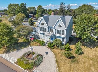 19 Riverside Dr, Clinton, CT 06413