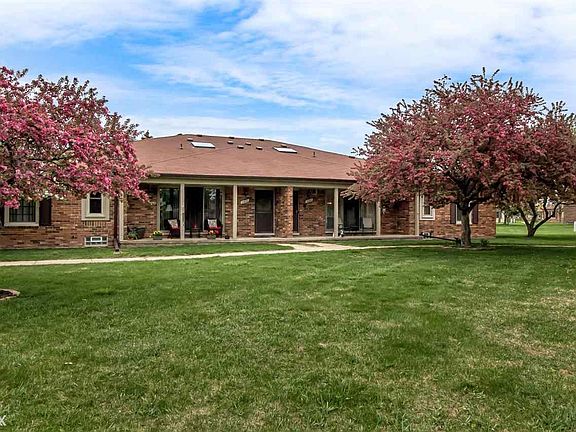 2nd image of 14900 Carver Ct