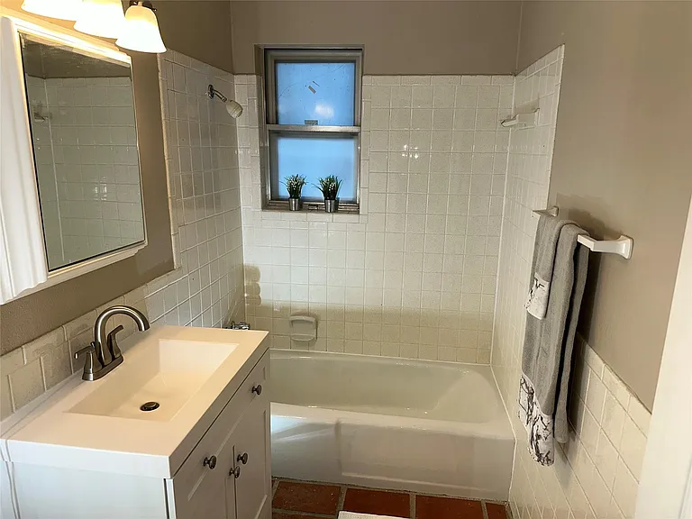 4905 Placid Pl — Photo 22