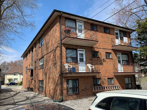 115 8th St, Toronto, ON