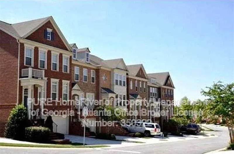 4 bed, 3.0 bath, 2404 sqft, $3,200 — Photo 1