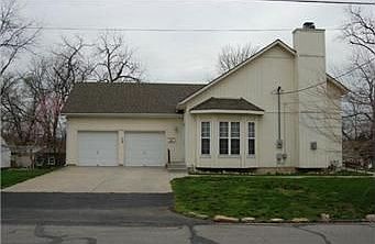 3rd image of 10801 Johnson Dr