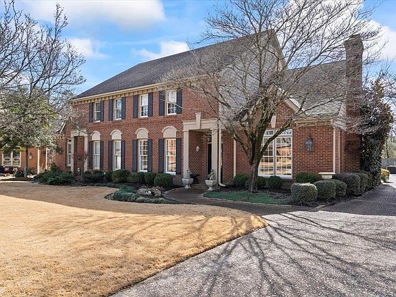 2nd image of 7231 Plantation Cir