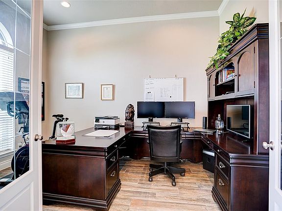 5th image of 28435 Evergreen Cove Ln