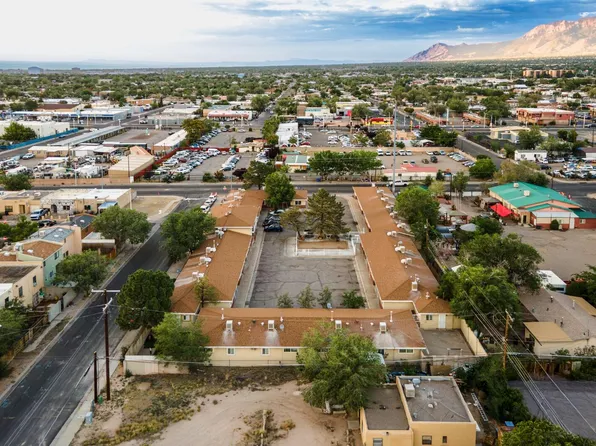 8600 Zuni Rd SE, Albuquerque, NM 87108