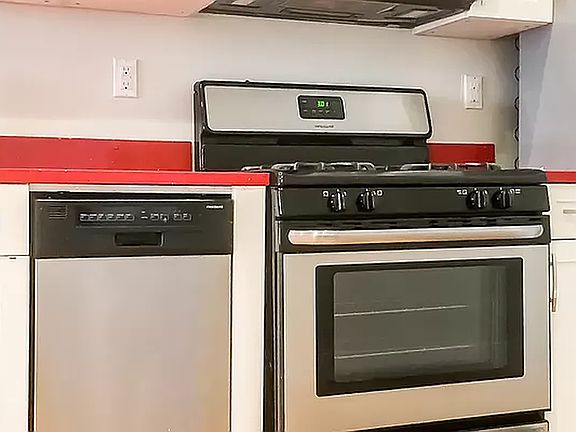 2nd image of 187 Wilson Ave #1S