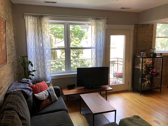 2nd image of 4936 1/2 N Winthrop Ave #3E