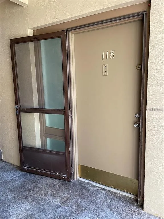 1 bed, 1.0 bath, 607 sqft, $1,350 — Photo 2