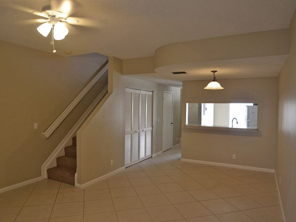 2nd image of 3141 SW 50th St
