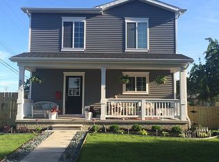 552 E Hazelhurst St, Ferndale, MI 48220