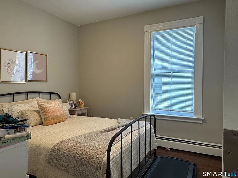 215 Willow St #1 — Photo 5