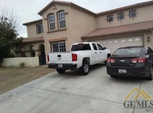 8212 Hawkeye Dr, Bakersfield, CA 93313