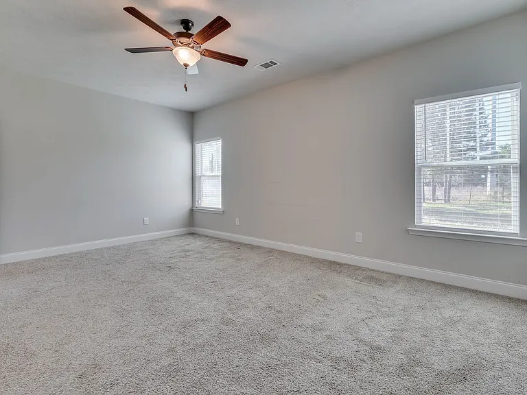 340 Fox Haven Dr — Photo 21