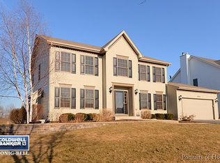 1402 Walsh Dr, Yorkville, IL 60560