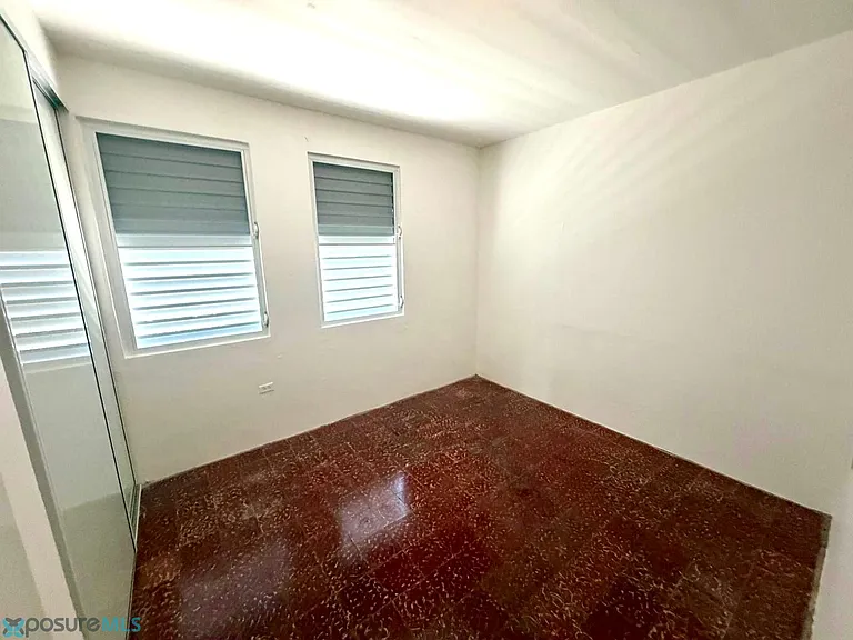 114 Harrison — Photo 7