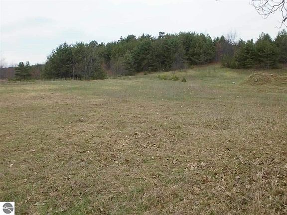 5th image of 0 45th Rd