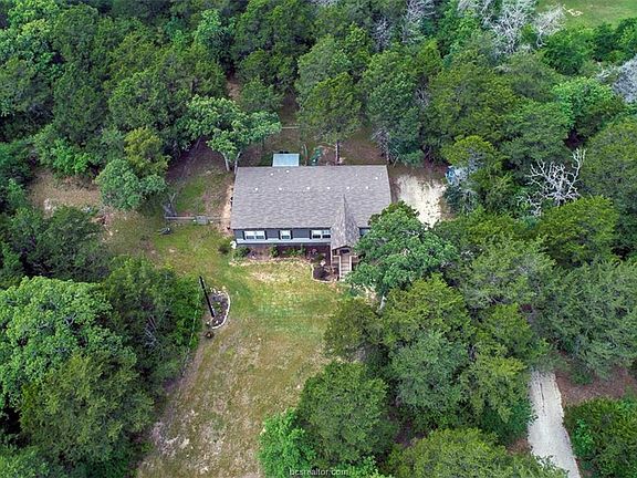 3rd image of 305 County Road 411