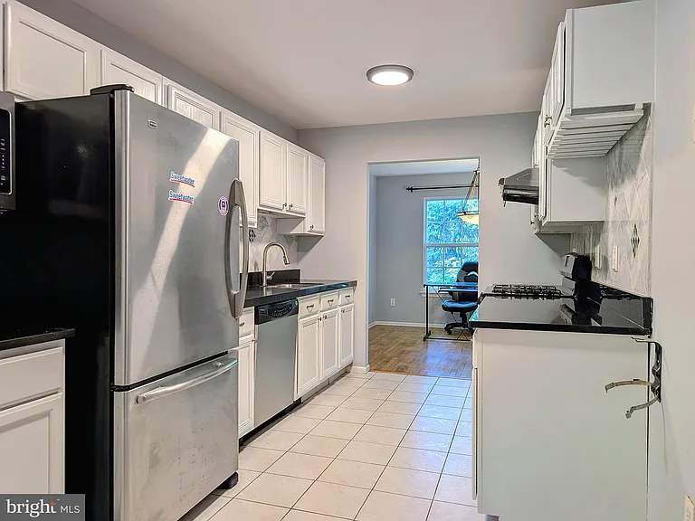 26 Taft Ct — Photo 7