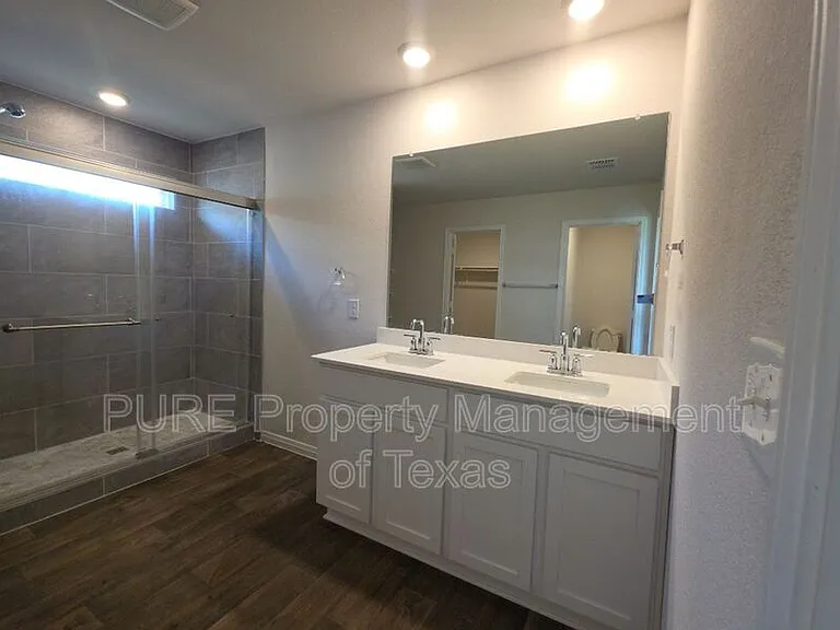 13708 Howser Trce — Photo 15