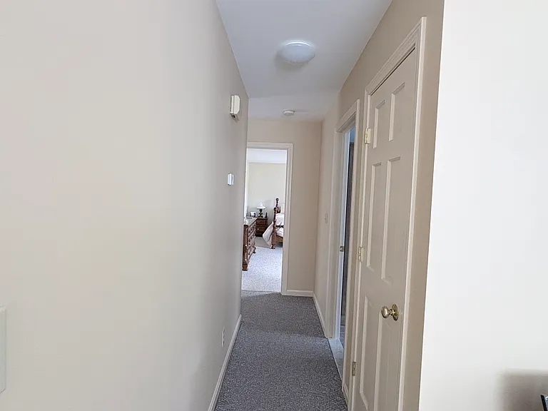 74 Cliff Dr — Photo 9