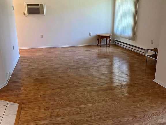 5th image of 14 Pine Cluster Cir Unit F