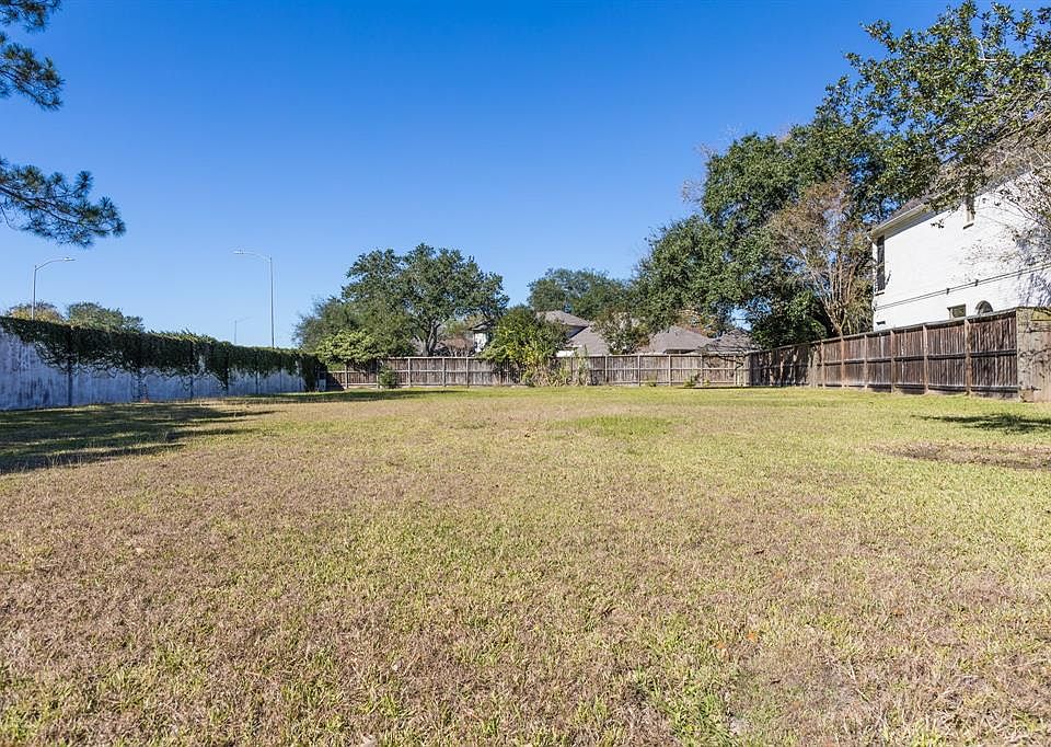 1st image of 8114 Fondren Lake Dr