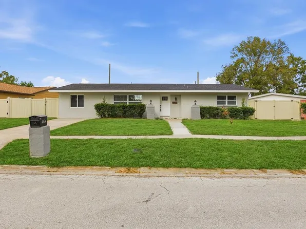 4434 Cobia Dr, Tampa, FL 33617