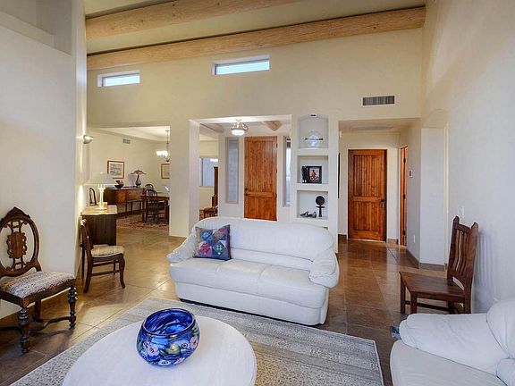 3rd image of 3690 N Avenida De La Colina