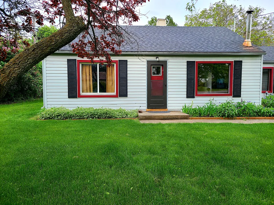 373 4th Ave