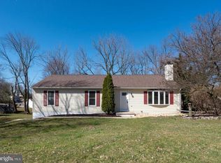 4 Poppy Ln, West Grove, PA 19390