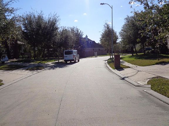 4th image of 21107 Autumn Crest Ln