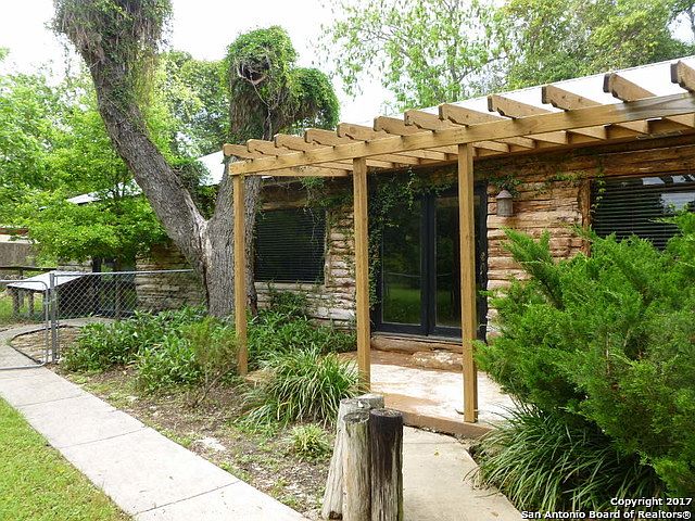 1st image of 902 AVENUE N