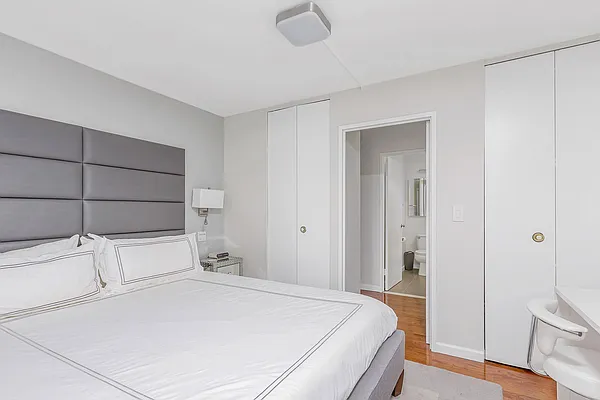 Rented by Compass | media 11