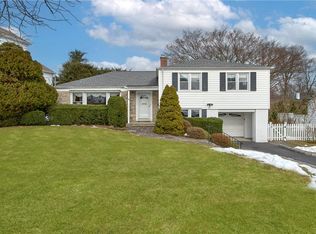 39 Parkway Dr, Rye, NY 10580