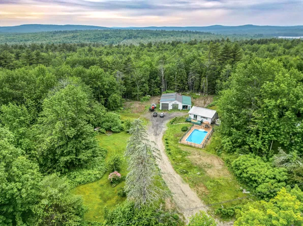 446 West Road, Belgrade, ME 04917