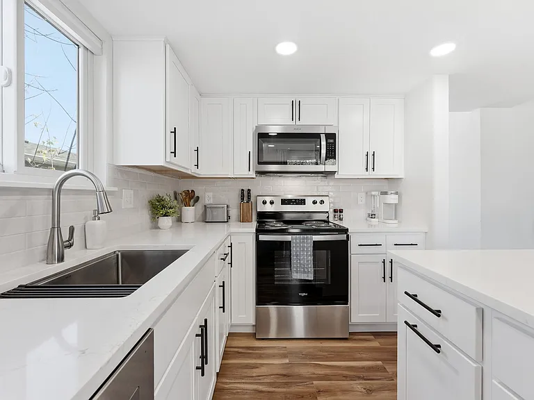 11833 W Marlowe Pl — Photo 17