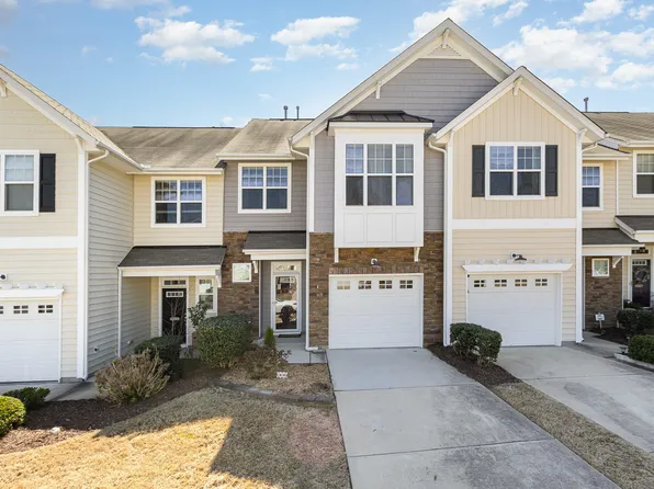 106 Suffolk Green Ln, Morrisville, NC 27560