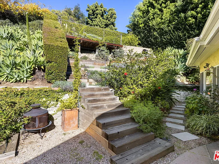 11215 W Sunset Blvd — Photo 65