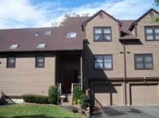 7 Timber Ln, Monroe, CT 06468