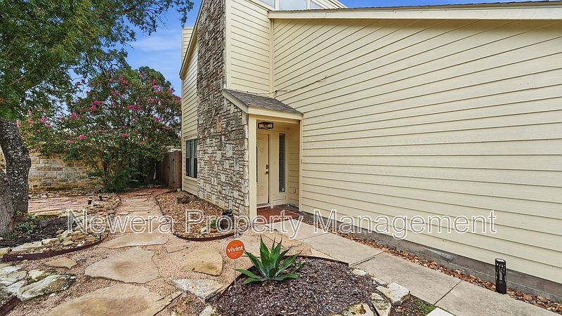 1st image of 8515 Echo Creek Ln #1